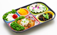 かかし亭の宅配弁当 旬魚のおろし竜田揚げ